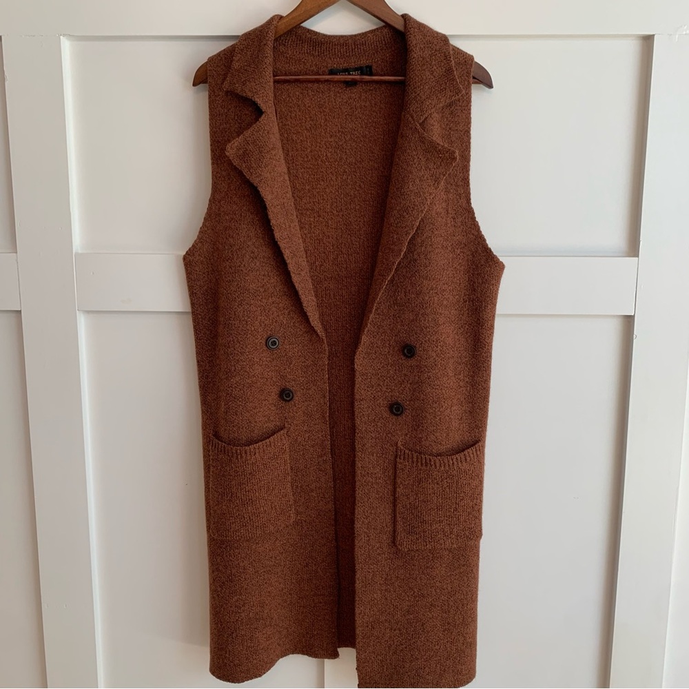 Long Silhouette Sweater Vest Cardigan w/ Button Detail Size 2X/3X